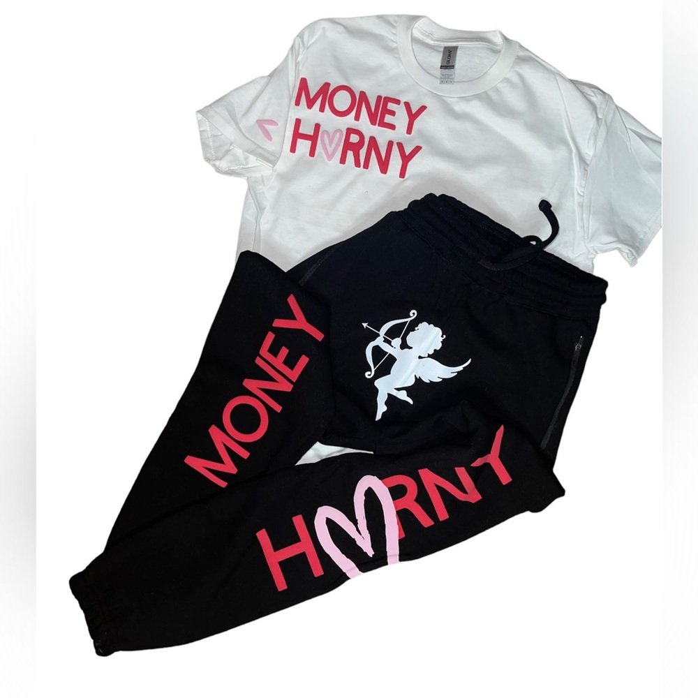 T-Shirt & Sweatpants